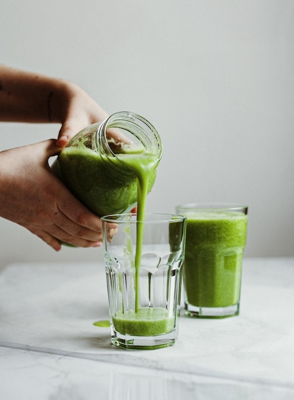 Så här ser det ut när man serverar juice, efter att man har köpt en av produkterna från "juicepress bäst i test".